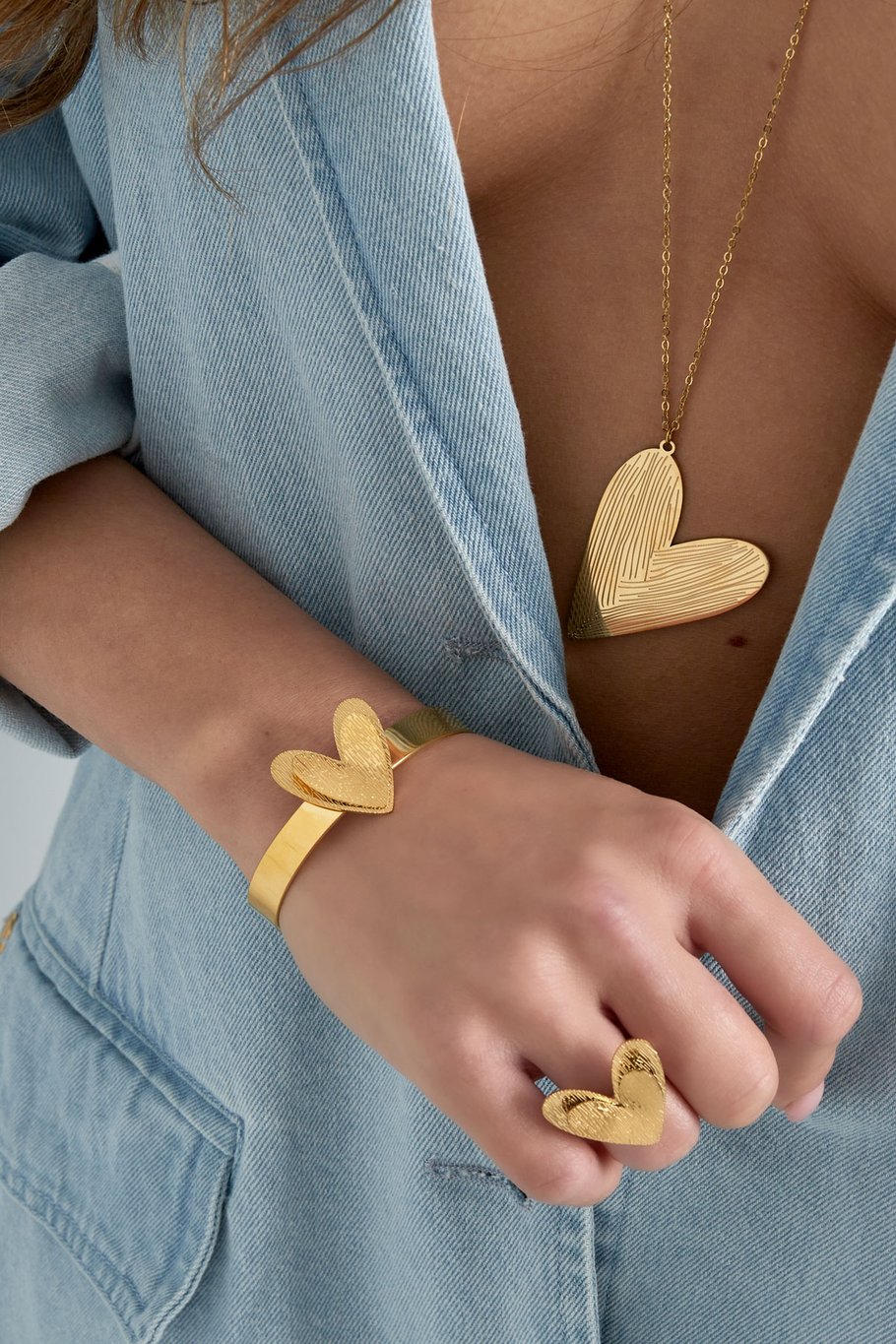 Double hearts ring