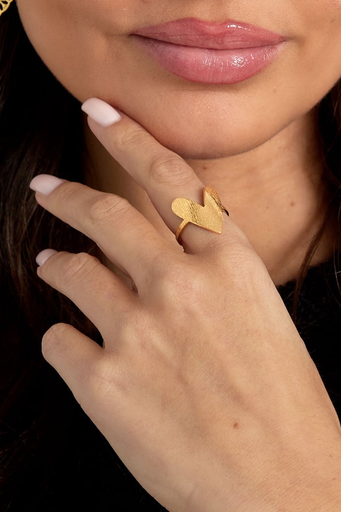 Heart ring