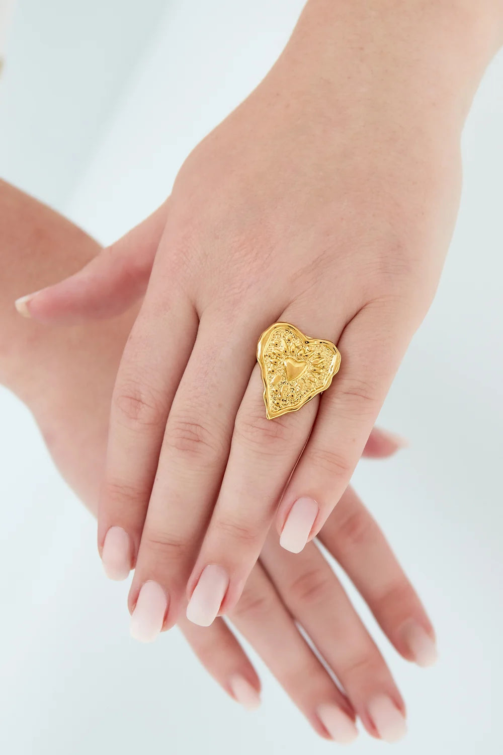 Wrinkle heart ring
