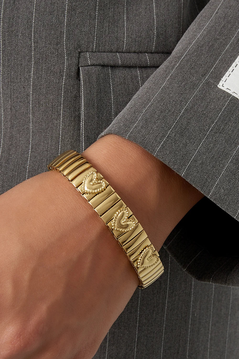 Love link bangle