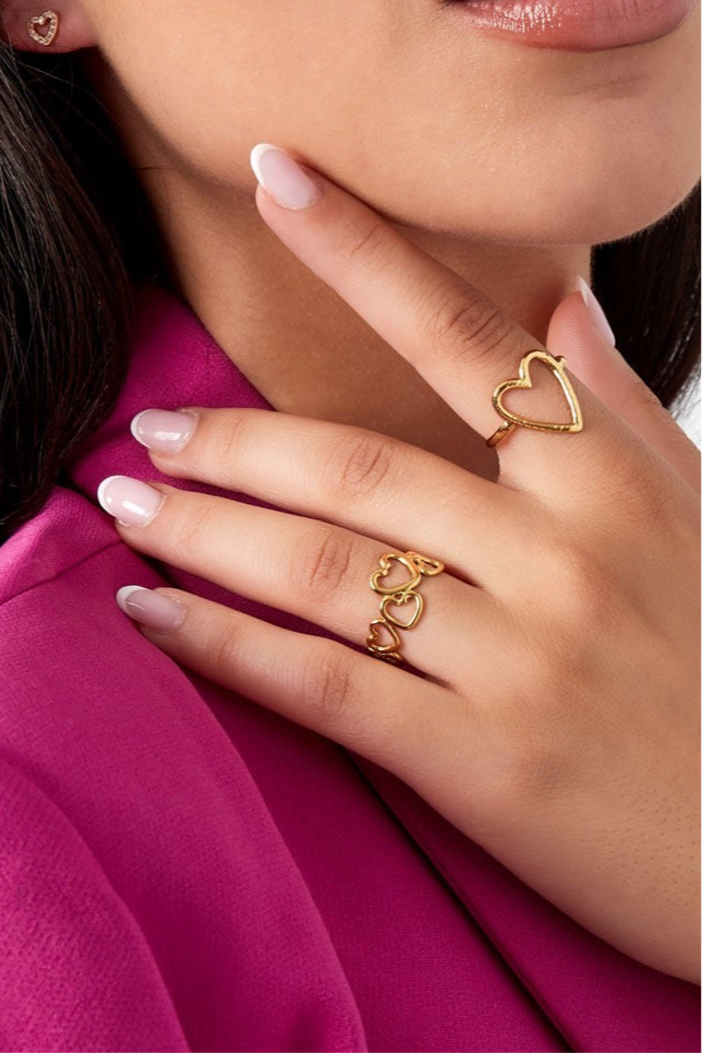 Hearts ring