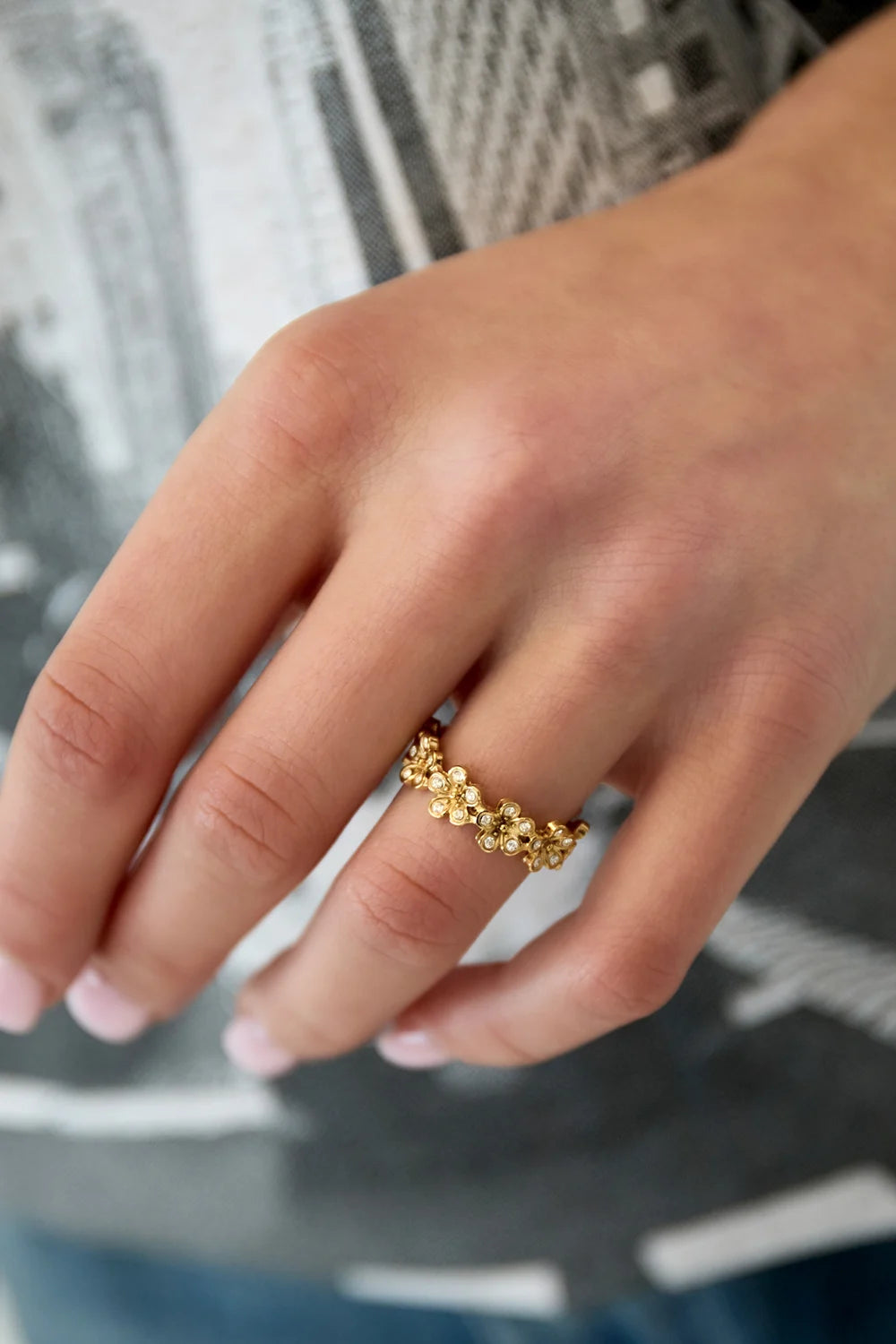 Tiny flowers ring