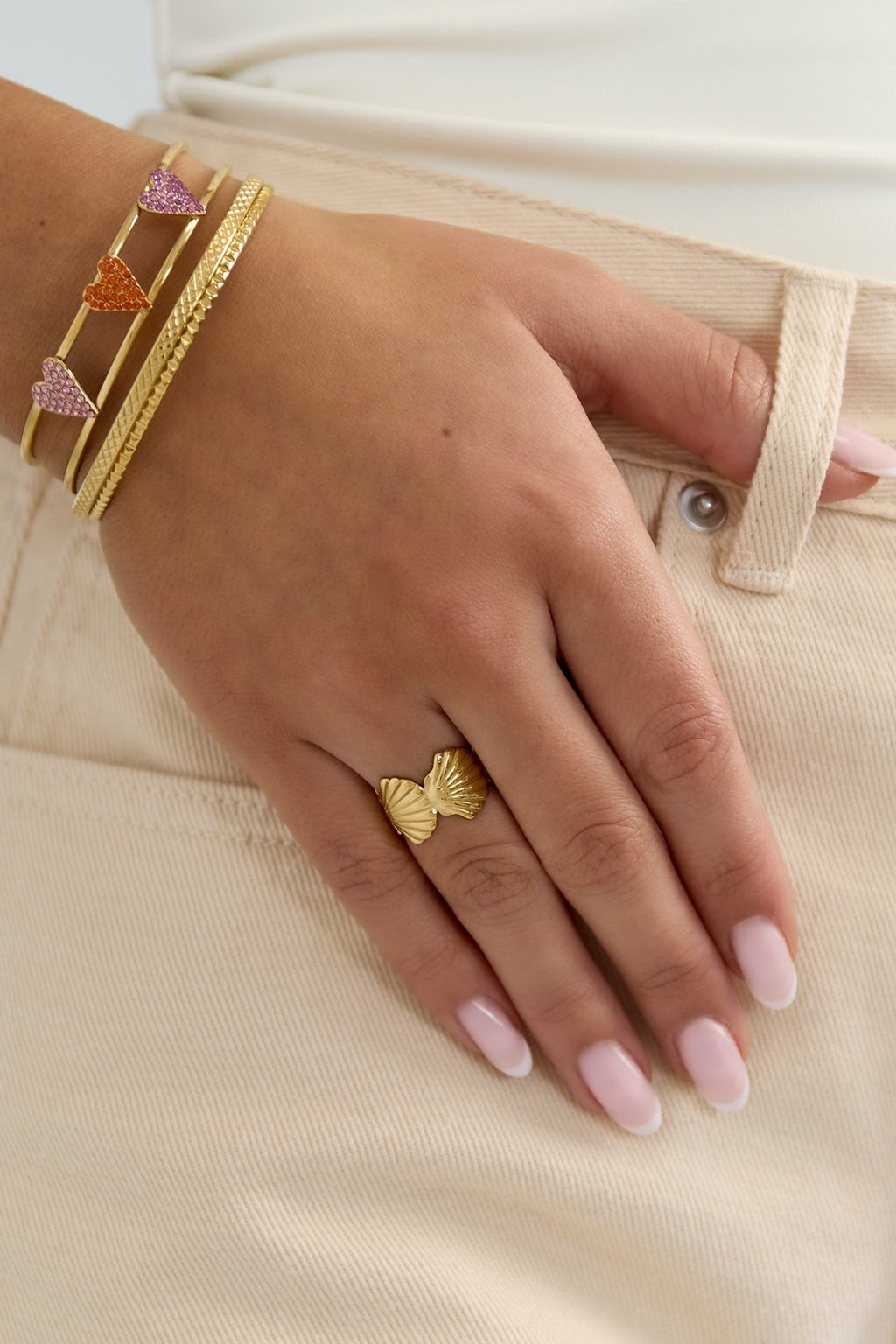 Shells ring