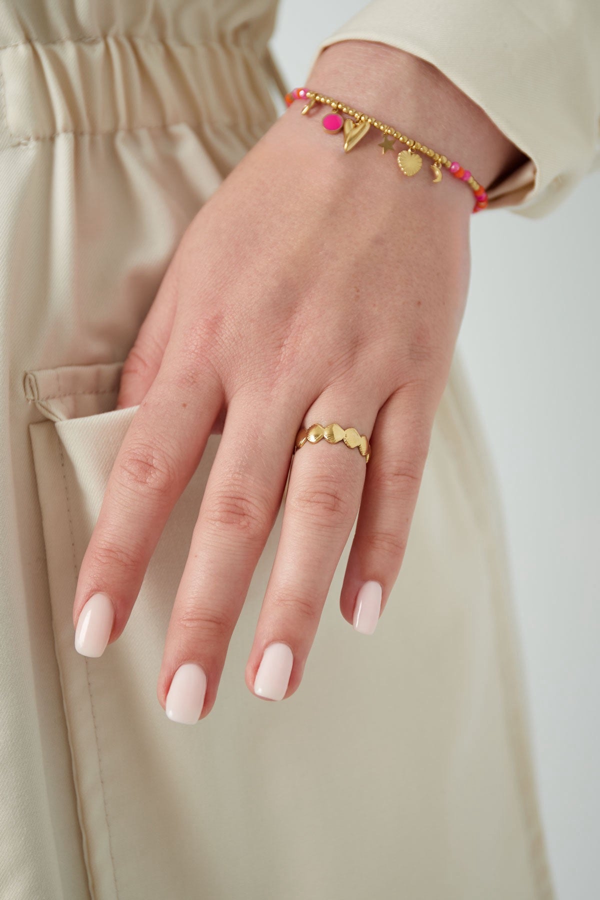 Mini shell ring