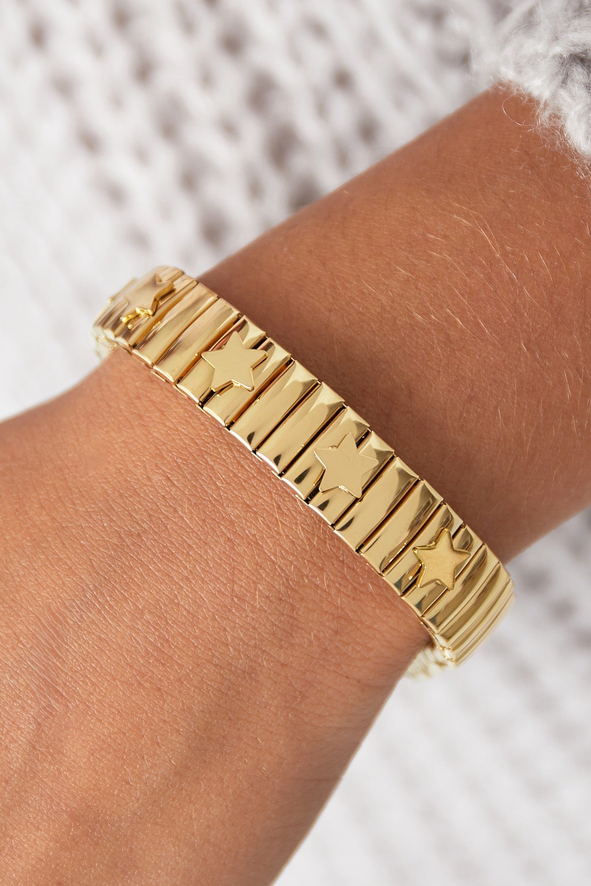 Statement star bangle