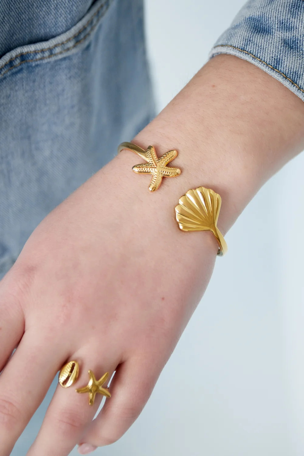 Sea shells bangle