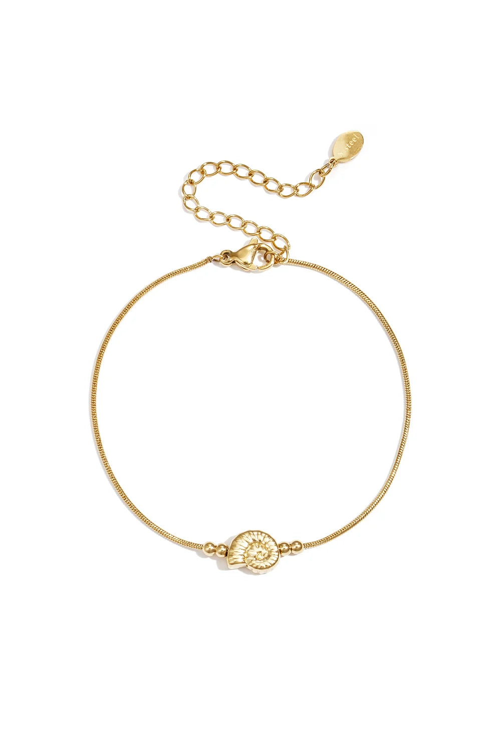 Simple shell armband